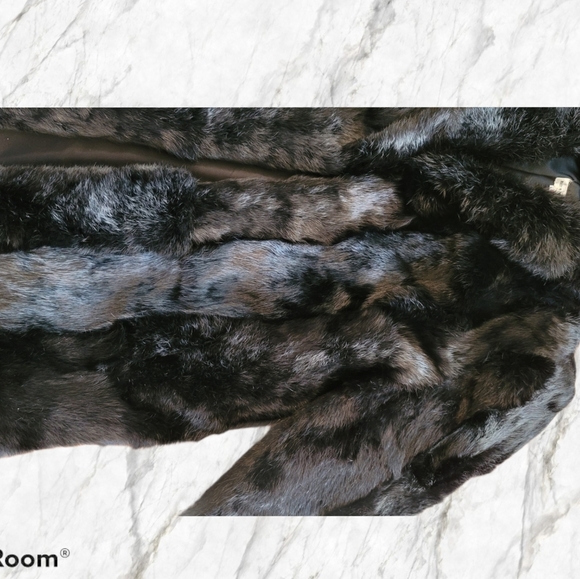 Vintage fur Coat size Medium - Picture 4 of 16